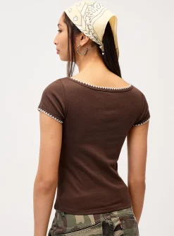 Geo edge boat collar T-shirt