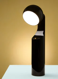 Geometric articulated portable lamp