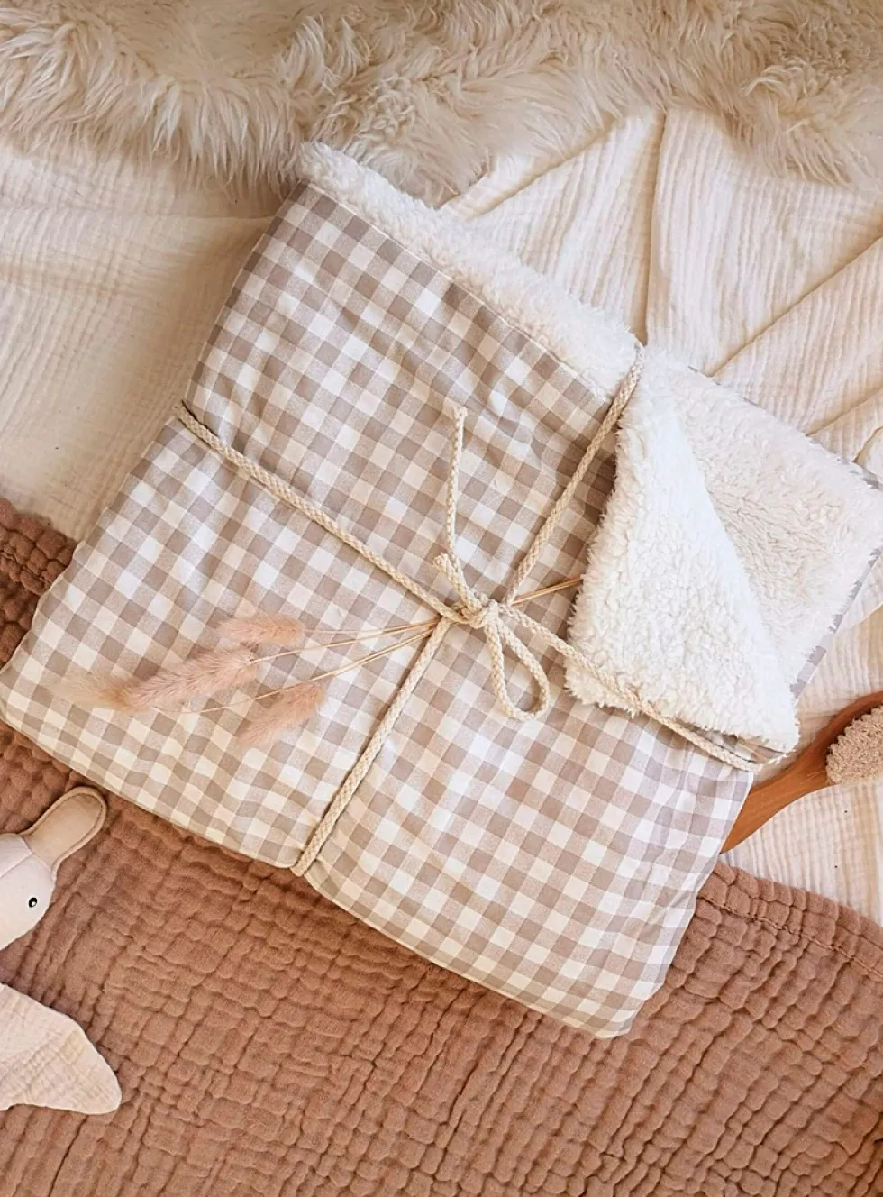 Gingham and high pile fleece baby blanket