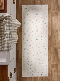 Gingham and wildflowers vinyl mat