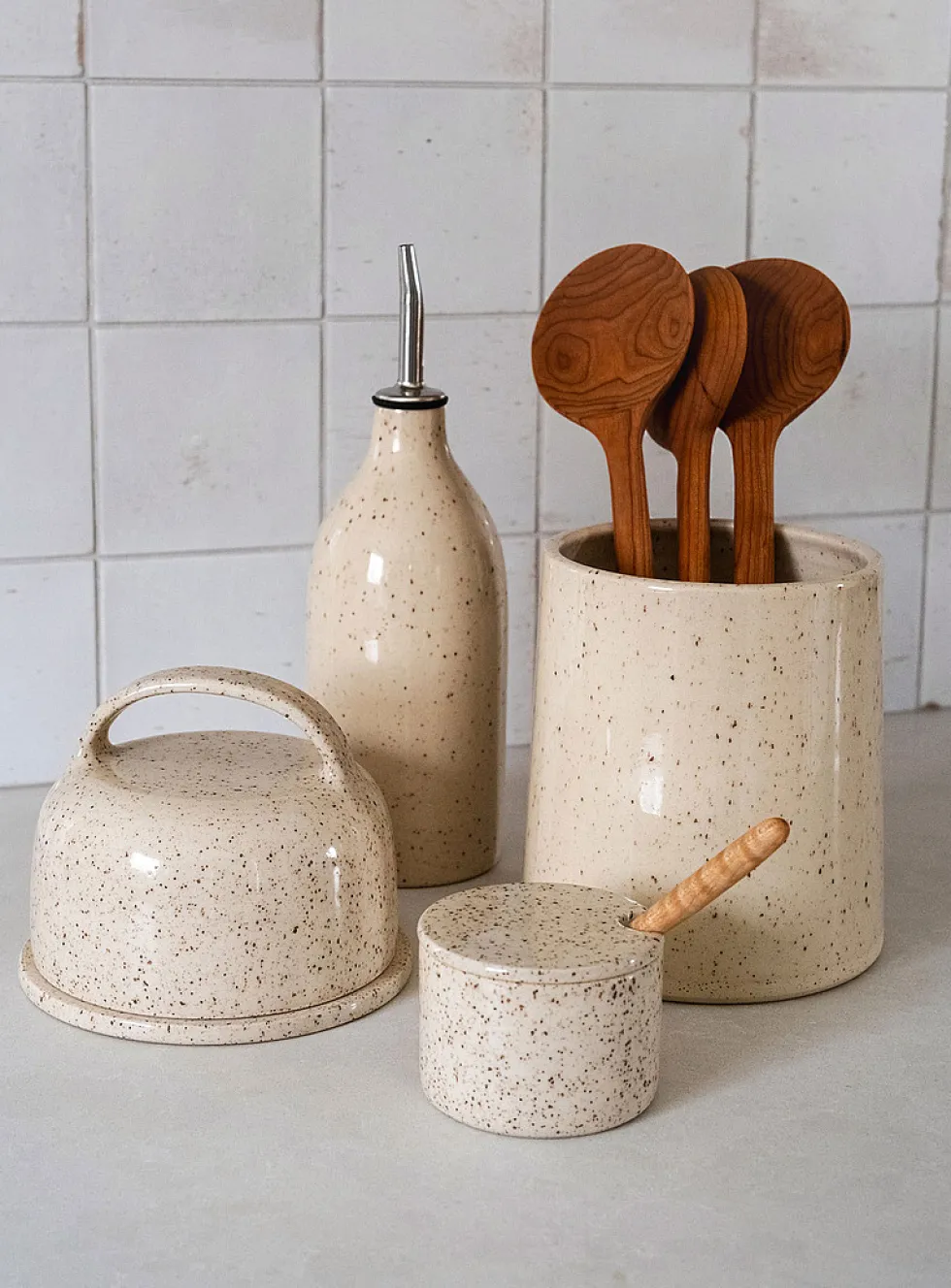 Glazed stoneware utensil pot