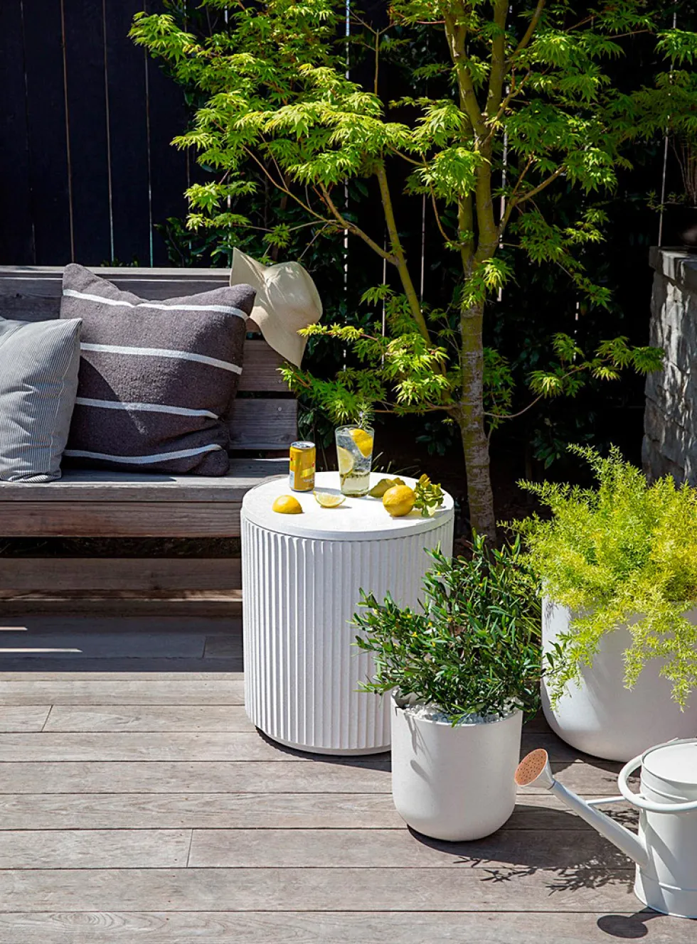 Grooved side table cooler