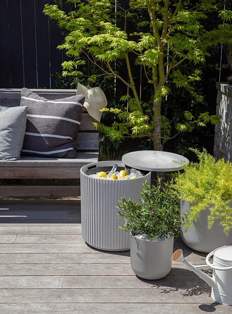 Grooved side table cooler