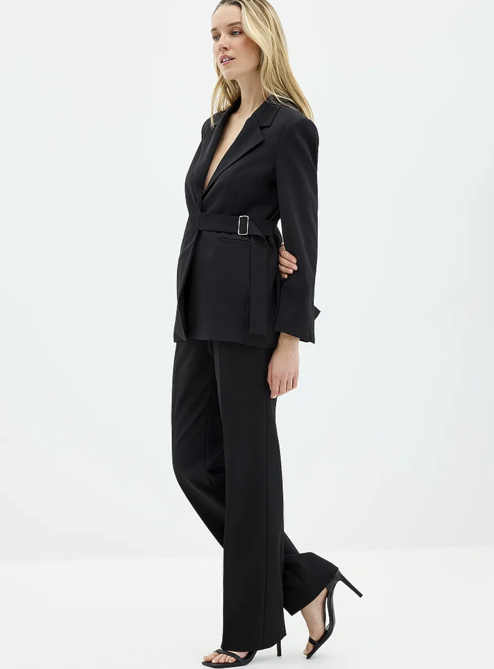 Hailsy side belt flowy blazer