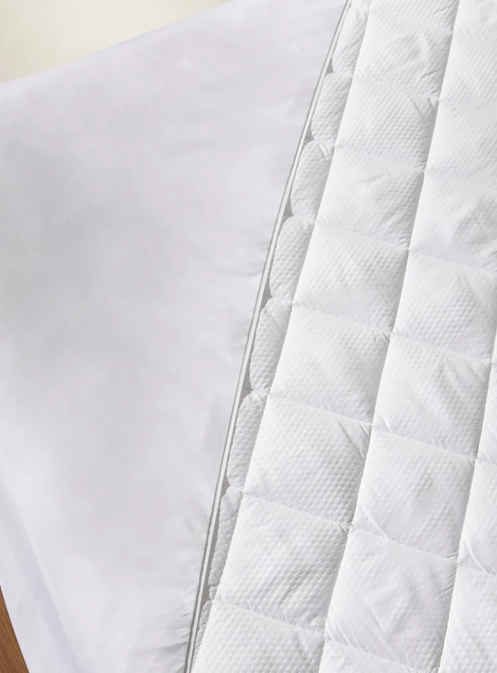 Harmonie mattress protector