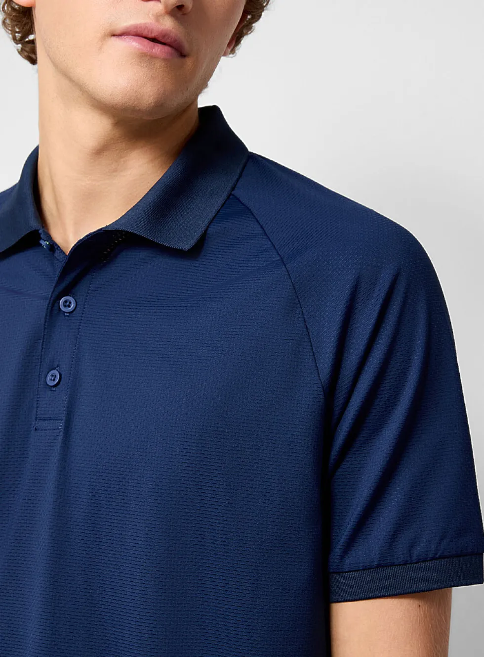 Hatched-texture breathable golf polo