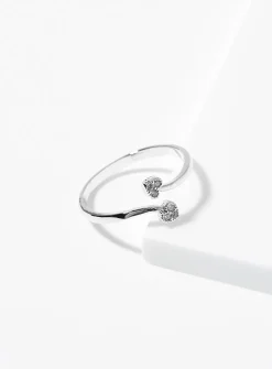 Heart to heart ring