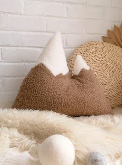 High-pile fleece snowy mountain cushion