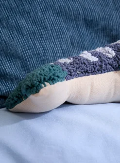High-pile-fleece fish cushion