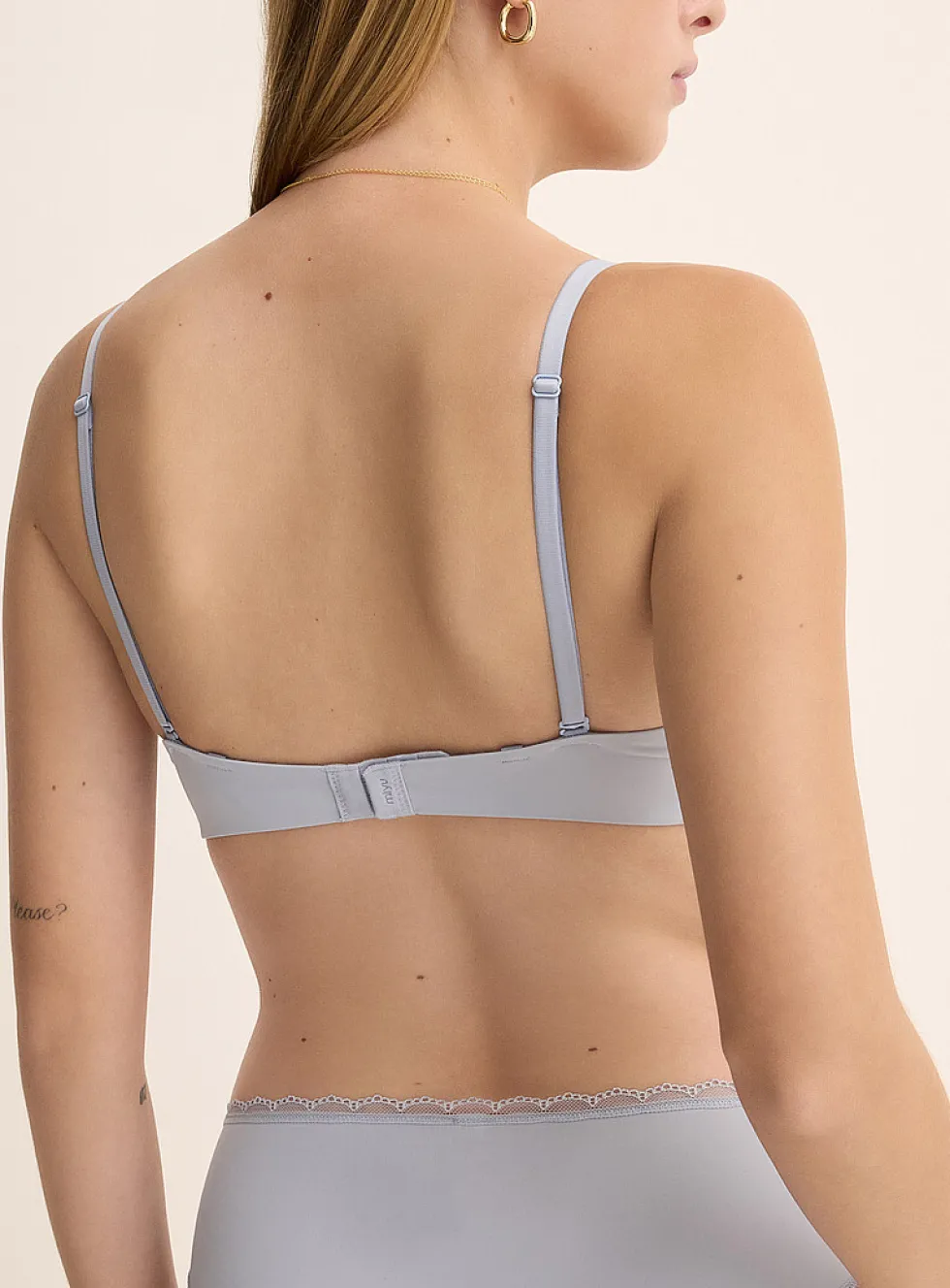 Hydra plunge bra