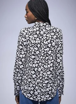 Jewel-button printed fluid blouse