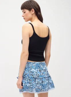 Lace-hem crinkled skort