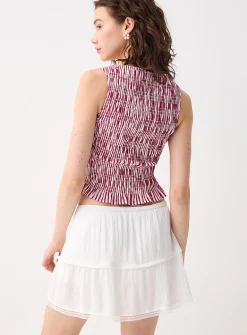 Lace-hem crinkled skort