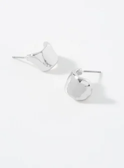 Large shiny half-hoops