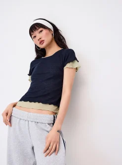 Layered lettuce-trim fooler T-shirt