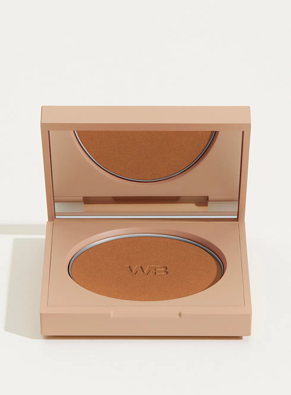 Le Hâle velvety bronzing powder