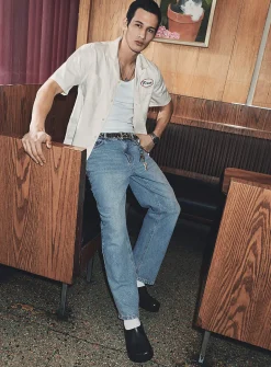 Light blue 5-pocket jean