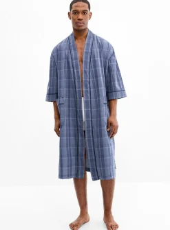 Lightweight check robe
