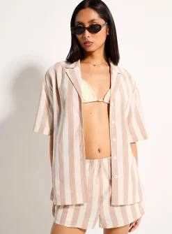 Lightweight cotton camp shirt