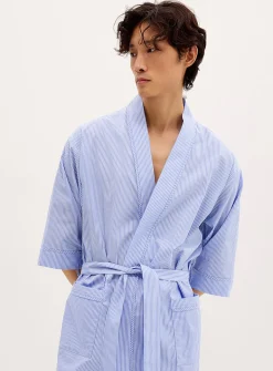 Lightweight patterned poplin robe