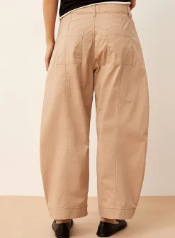 Lightweight twill barrel-leg pant
