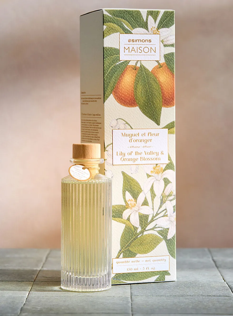 Lily of the valley and orange blossom grooved reed diffuser