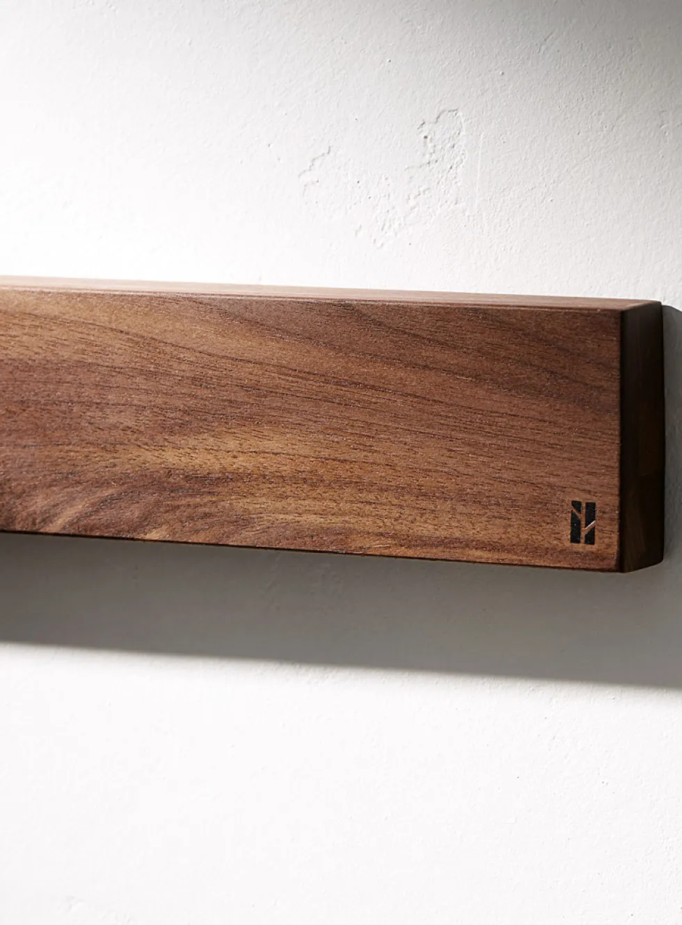 Long magnetic knife holder