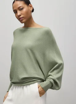 Loose boat-neck sweater