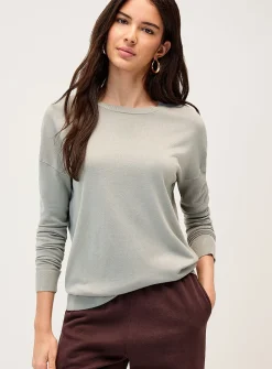 Loose crew-neck sweater
