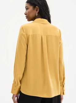 Loose fluid satin shirt