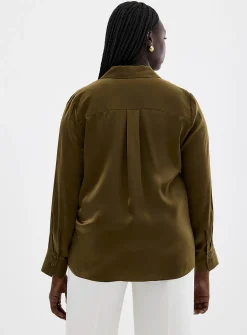 Loose fluid satin shirt