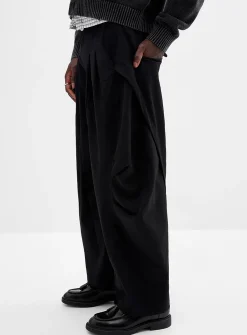 Loose sateen pleated pant
