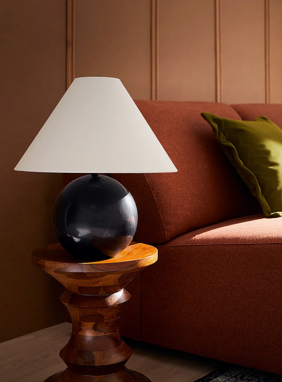 Marble spherical base table lamp