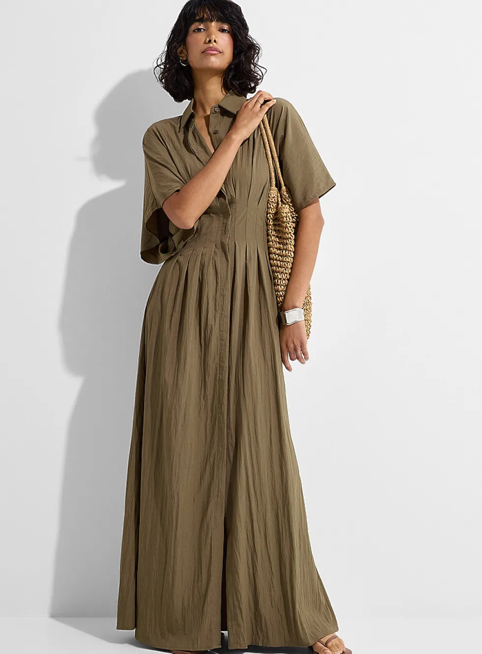 Maxi pleated cinched dress