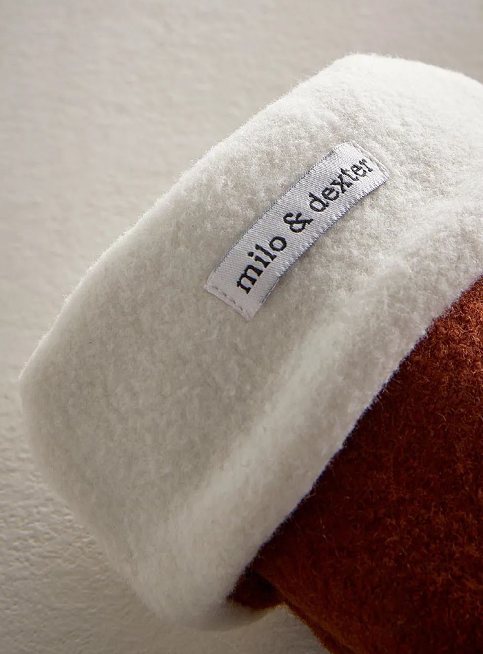 Merino wool mitten