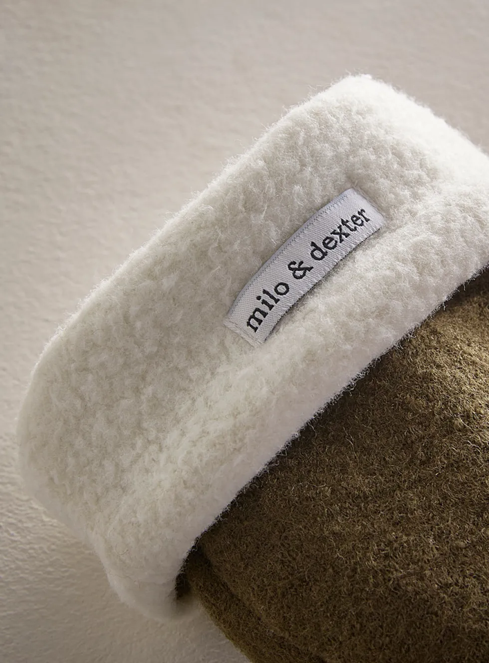 Merino wool mitten