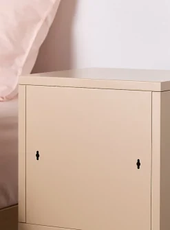 Metal wall-mounted storage cube