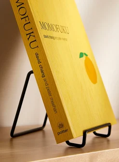 Metallic book holder