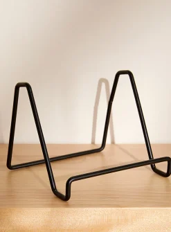 Metallic book holder