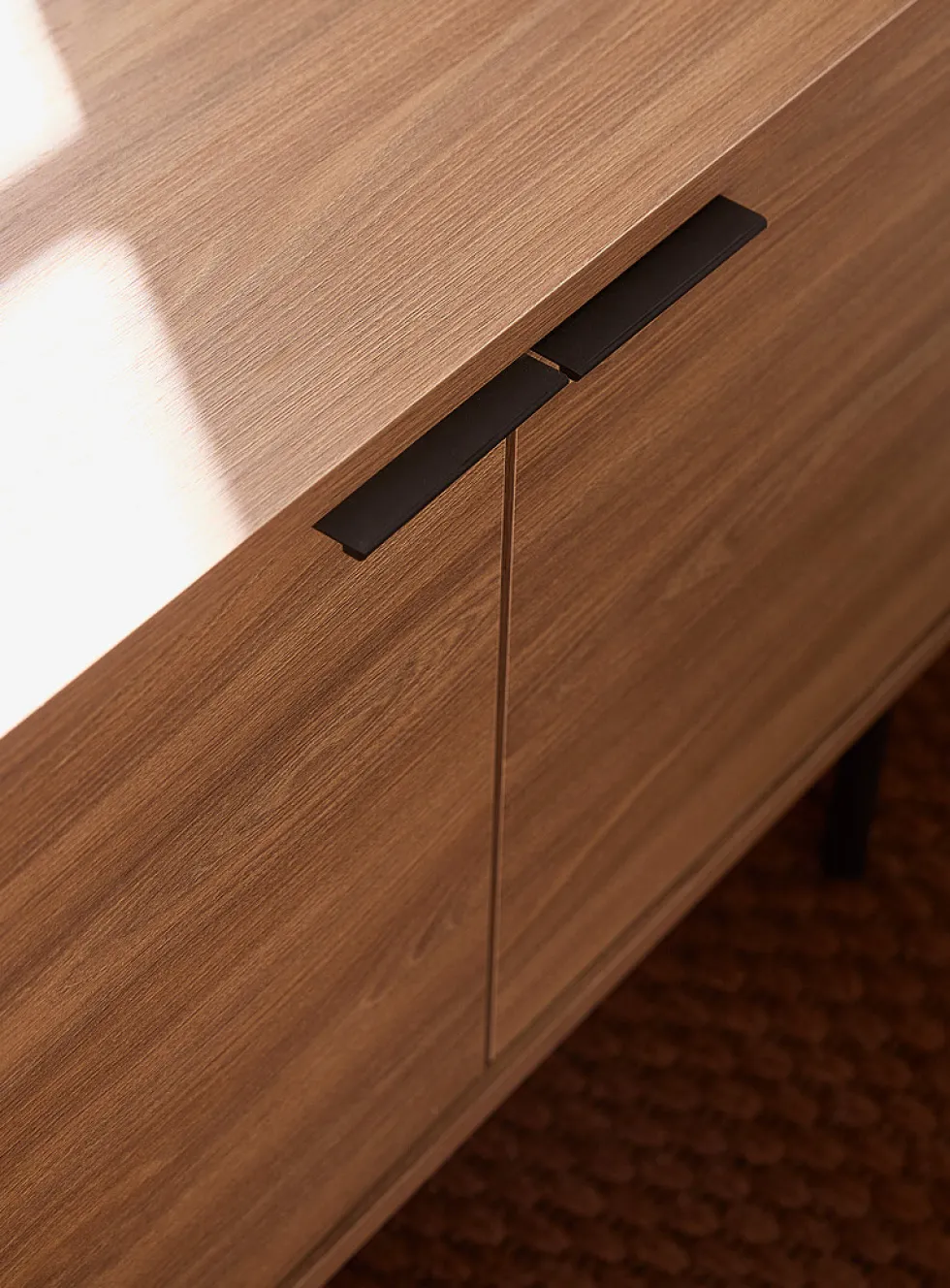 Metallic legs four-door minimalist TV unit