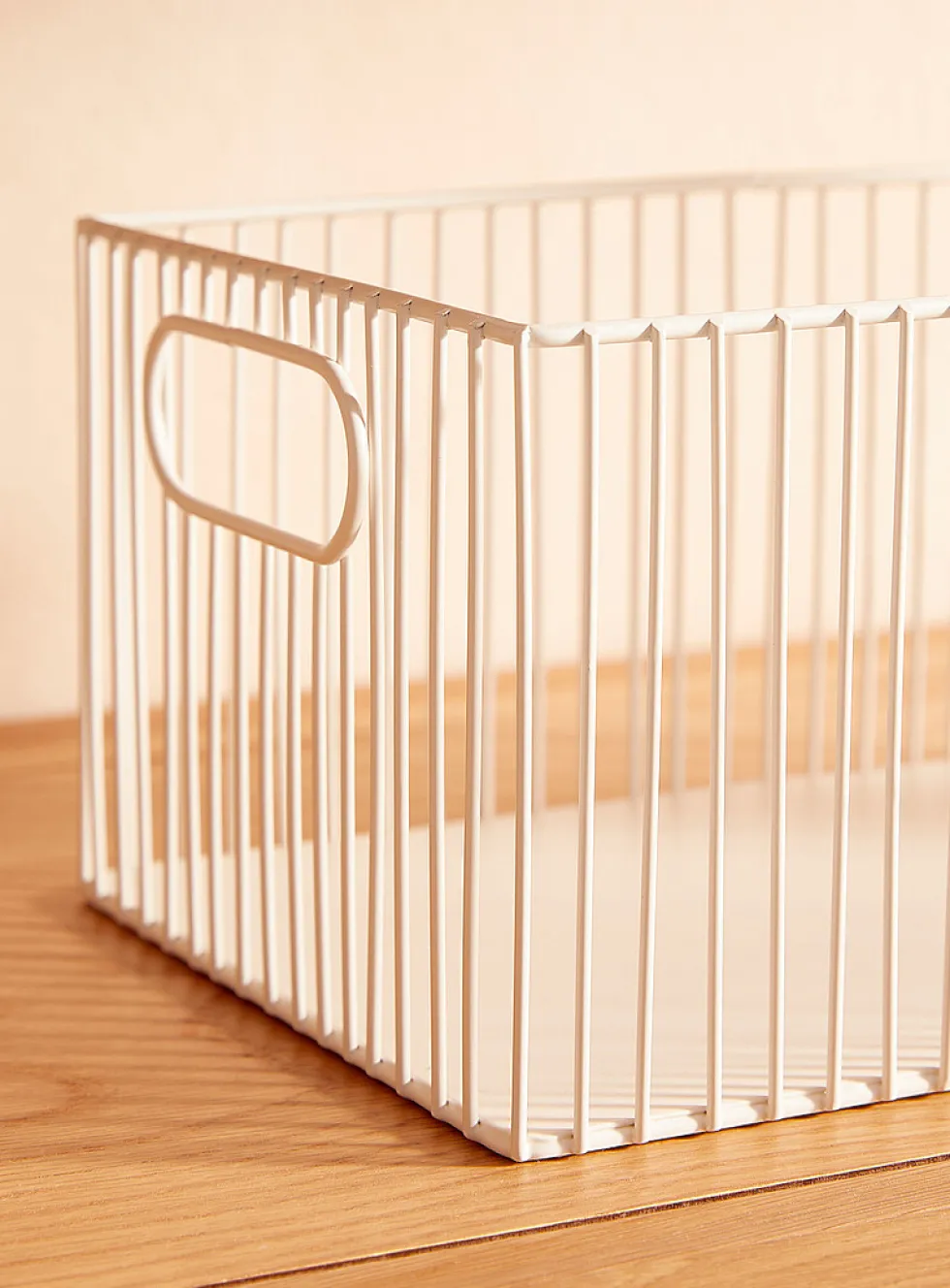 Metallic rectangular basket