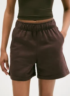 Mid-thigh fleece short