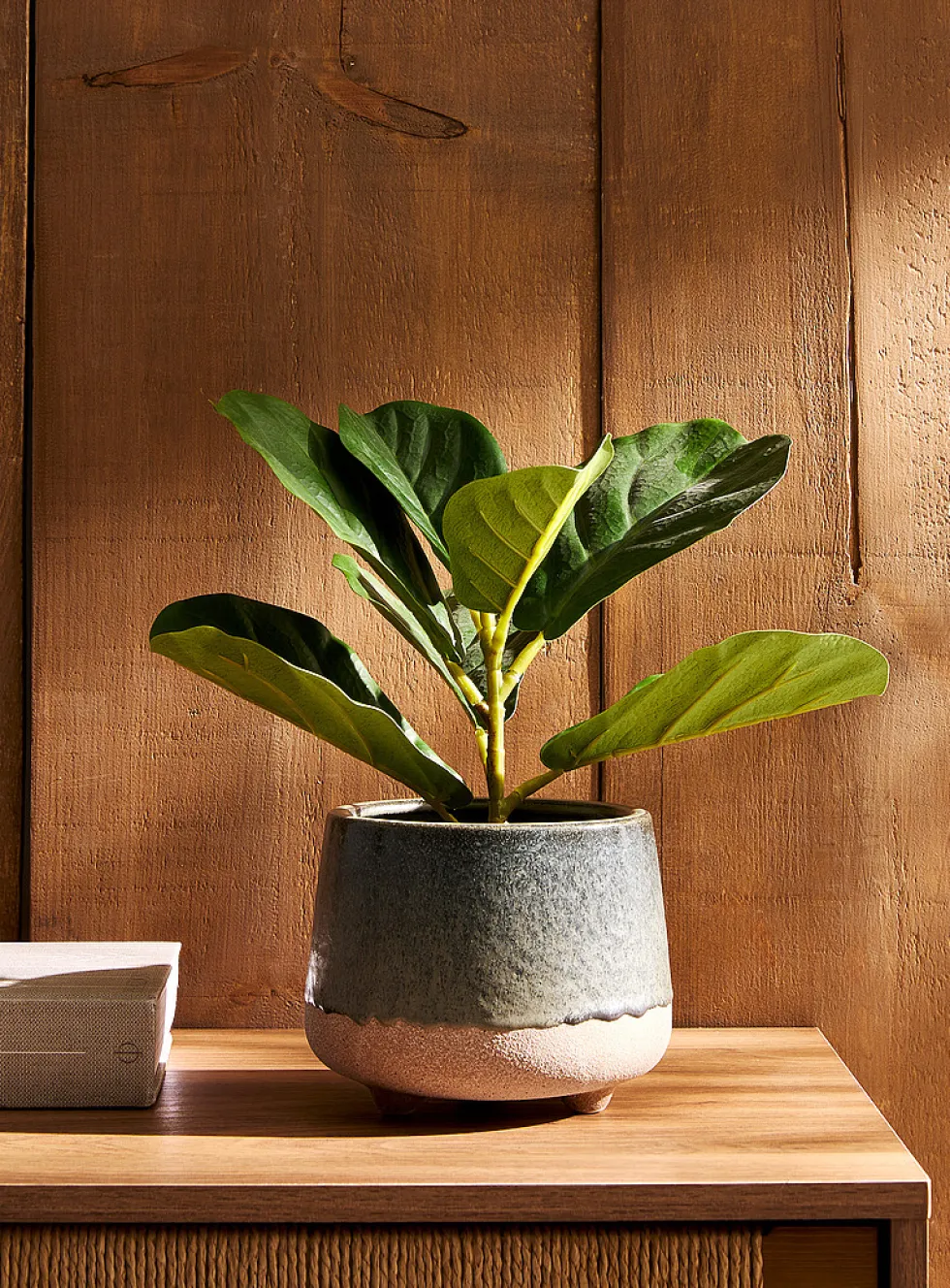 Mineral green two-texture planter