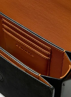 Minimalist crossbody bag