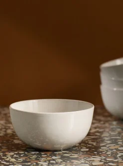 Minimalist soup bowl