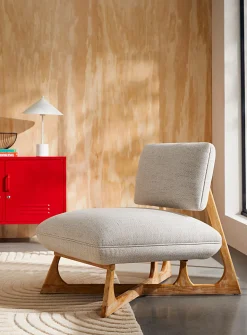 Modern lounge chair