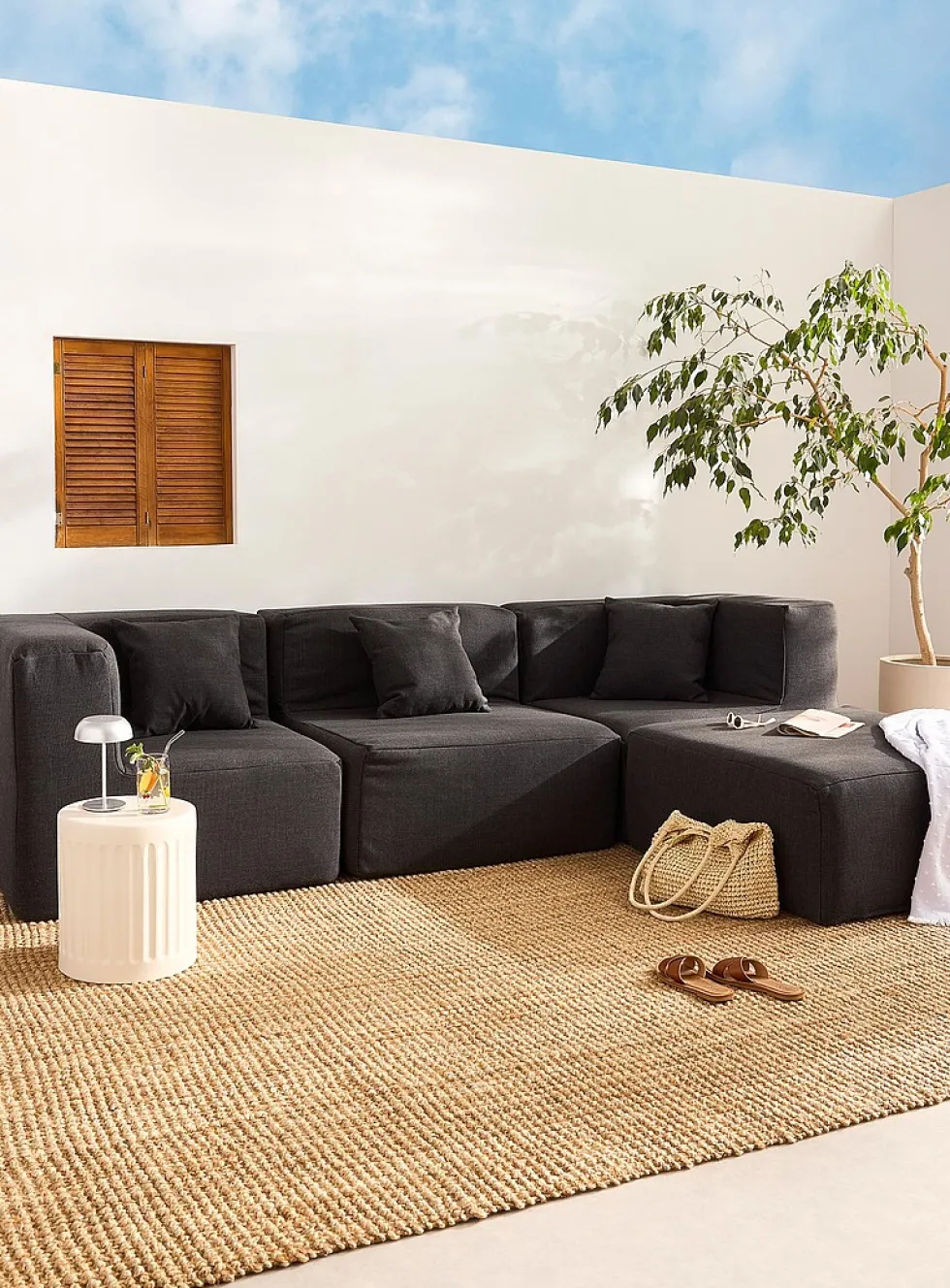 Modular outdoor HD-foam pouf