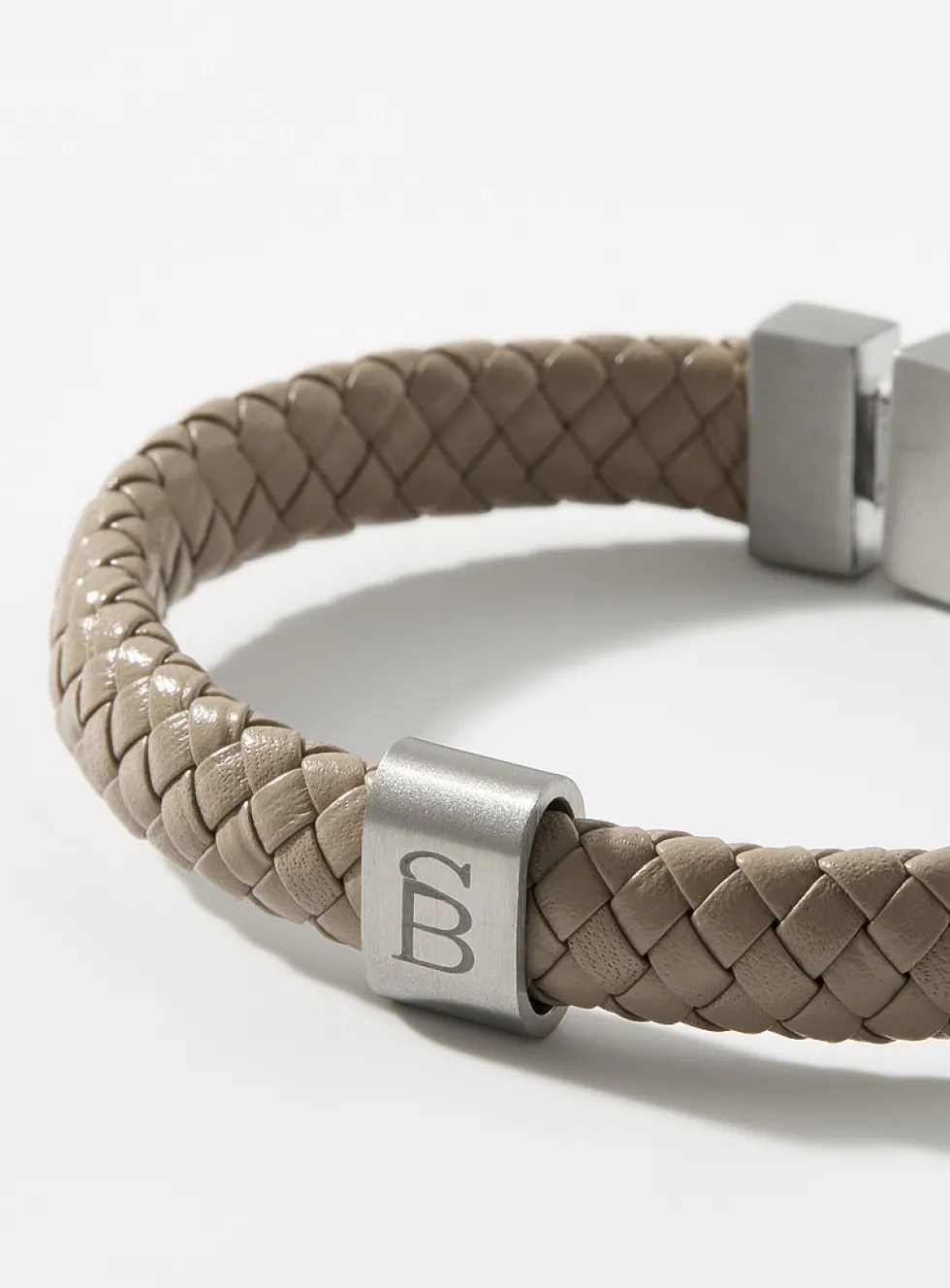 Monochrome braided leather bracelet