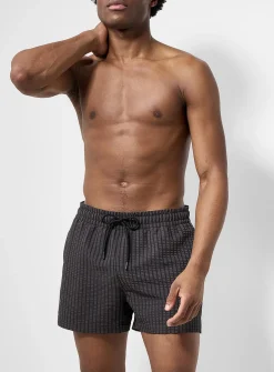 Monochrome stripe seersucker swim short