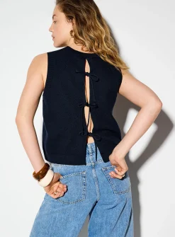 Moss stitch knit tie-up back cami